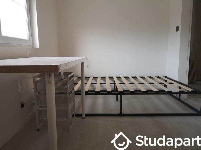 Chambre - 12 m² - 1 pièce