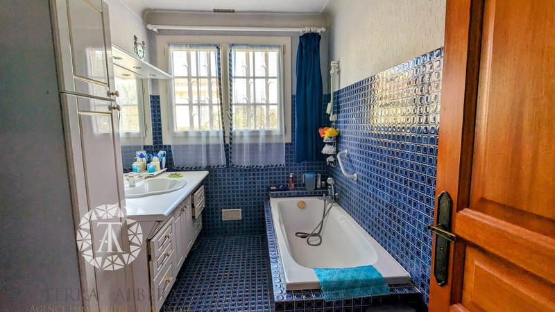 Villa - 120 m² - 5 pièces