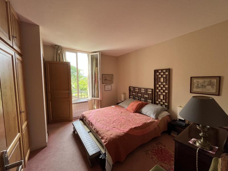 Appartement sur toit - 85 m² - 5 pièces