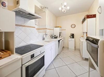 Maison - 250 m² - 8 pièces