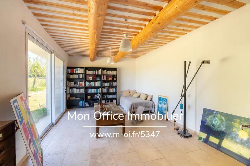 Remise - 354 m² - 8 pièces