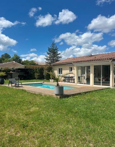 Maison - 95 m² - 4 pièces