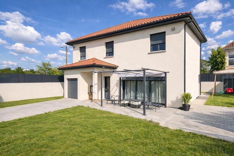 Maison - 142 m² - 6 pièces