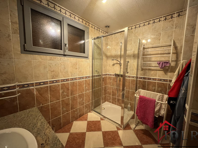 Maison - 170 m² - 7 pièces