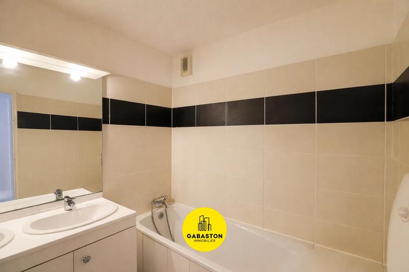 Appartement - 79 m² - 4 pièces