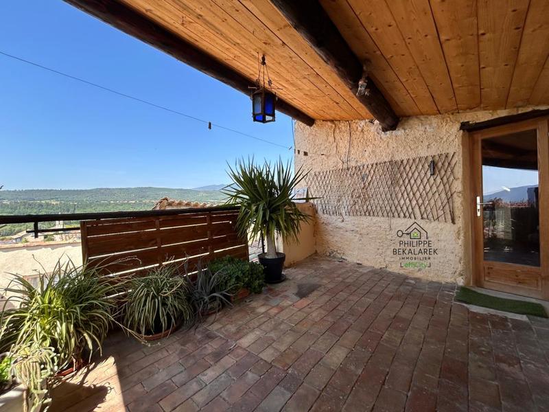 Maison - 93 m² - 4 pièces