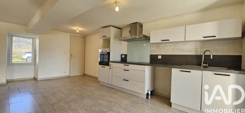 Maison - 83 m² - 5 pièces