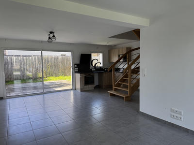 Maison - 80 m² - 4 pièces