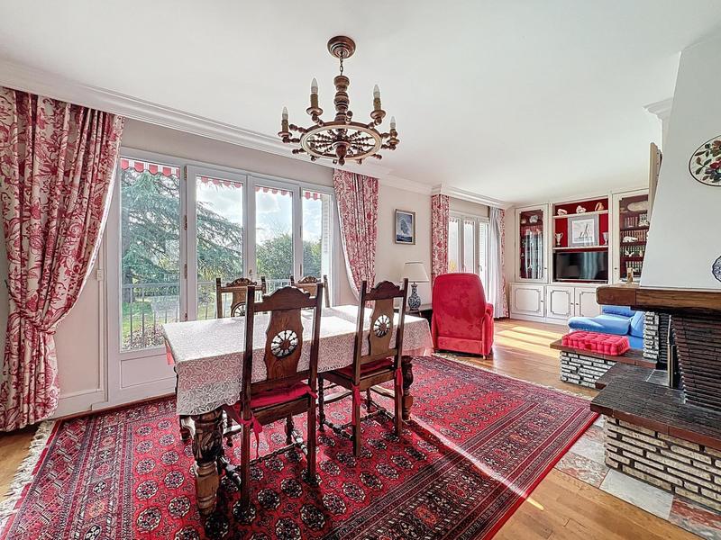 Maison - 89 m² - 5 pièces