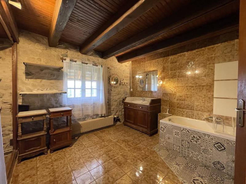 Maison de village - 126 m² - 4 pièces