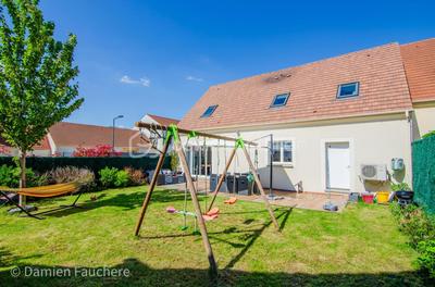 Maison - 157 m² - 6 pièces