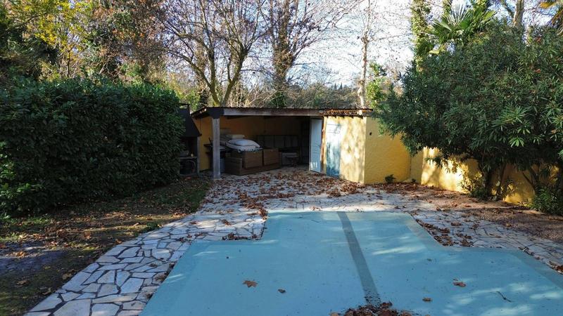 Maison - 214 m² - 5 pièces