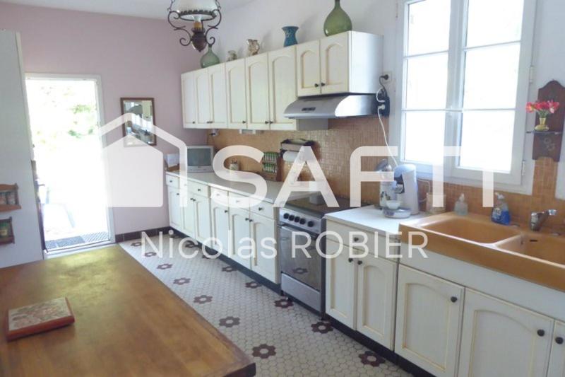 Maison - 210 m² - 8 pièces