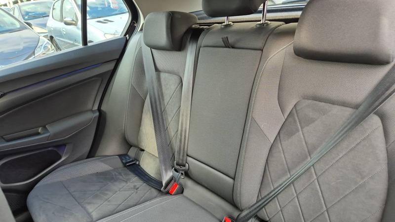 Volkswagen Golf VIII 1.4 Hybrid 204 Dsg6 Style