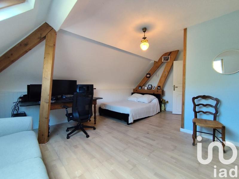 Maison - 303 m² - 9 pièces