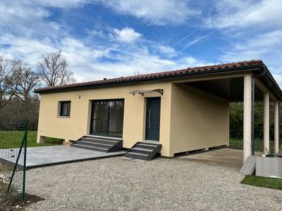 Maison - 90 m² - 5 pièces