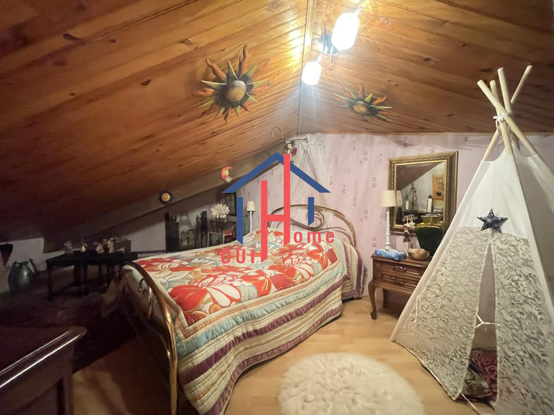 Maison ancienne - 207 m² - 10 pièces