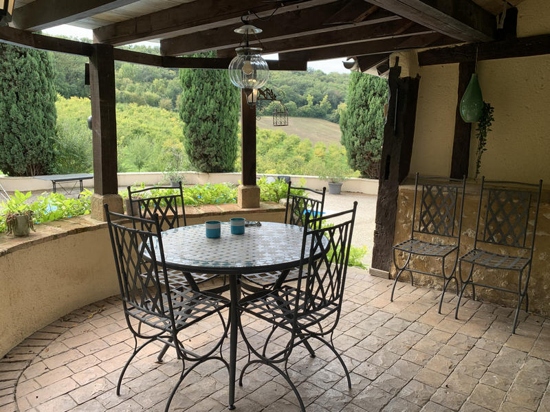 Maison - 228 m² - 7 pièces