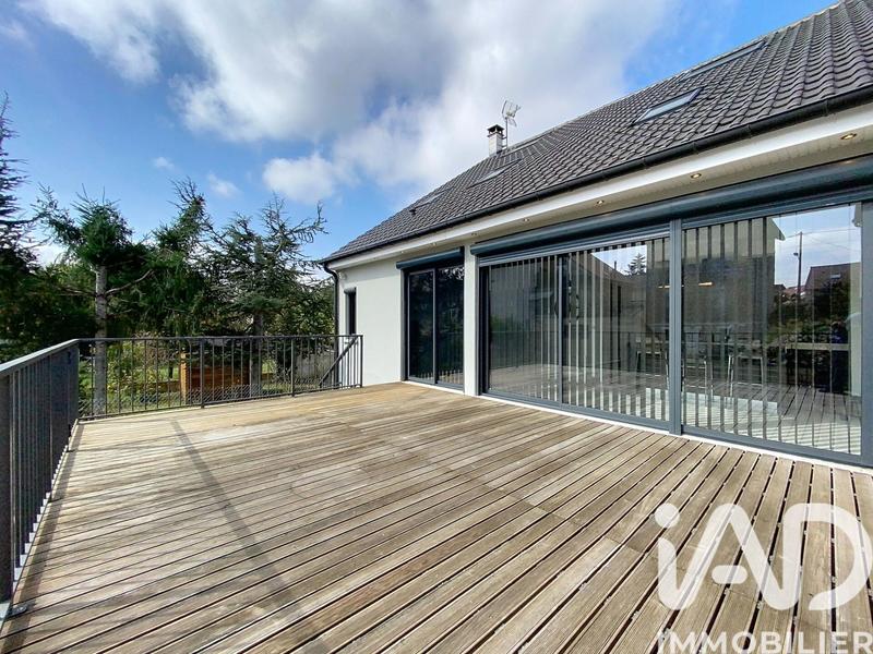 Maison - 180 m² - 5 pièces