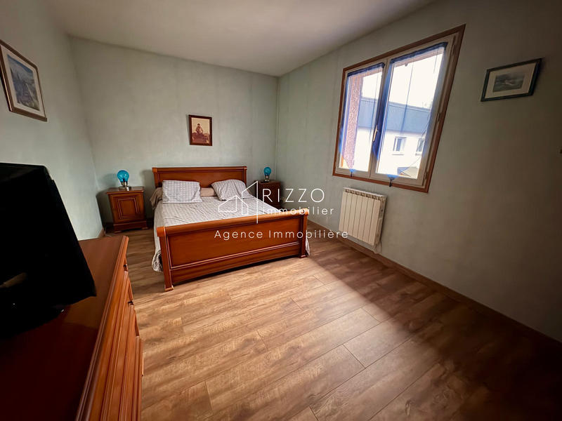 Entrepôt - 356 m² - 6 pièces