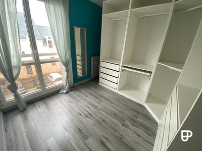Appartement - 80 m² - 4 pièces