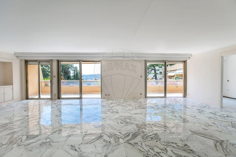 Appartement - 153 m² - 4 pièces