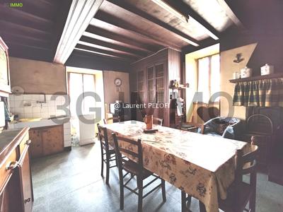 Maison - 111 m² - 5 pièces