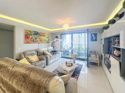 Appartement - 129 m² - 4 pièces