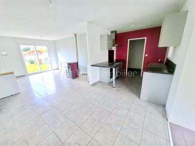 Maison - 140 m² - 6 pièces