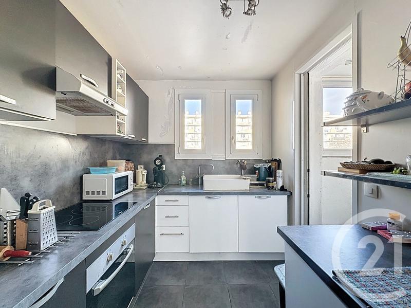 Appartement - 79 m² - 4 pièces