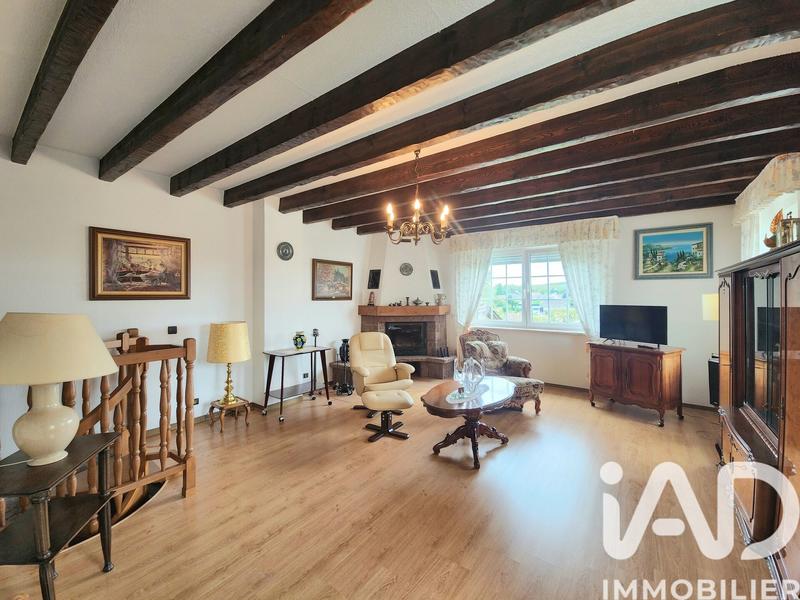 Maison - 212 m² - 8 pièces