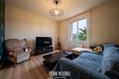 Maison - 90 m² - 3 pièces