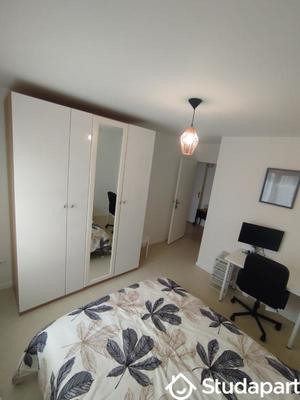 Chambre - 12 m² - 1 pièce