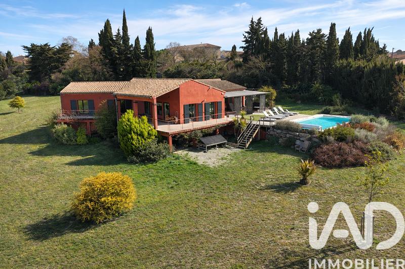 Maison - 185 m² - 7 pièces