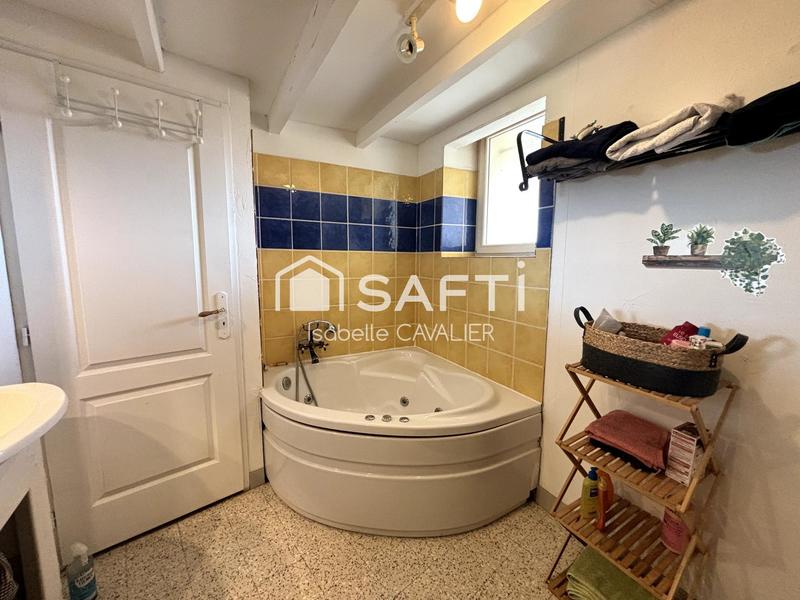 Maison - 97 m² - 5 pièces