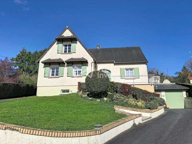 Maison - 215 m² - 7 pièces