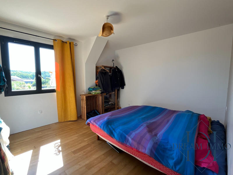 Maison - 259 m² - 8 pièces