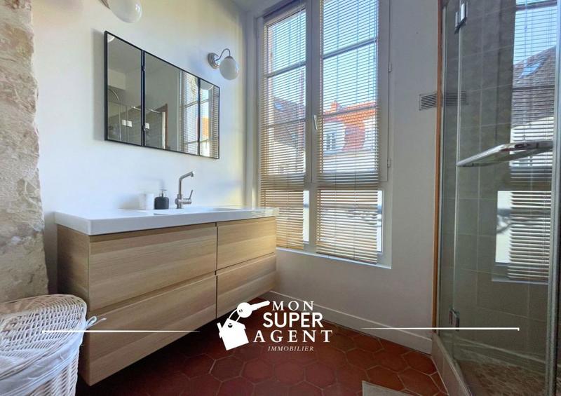 Appartement - 77 m² - 3 pièces