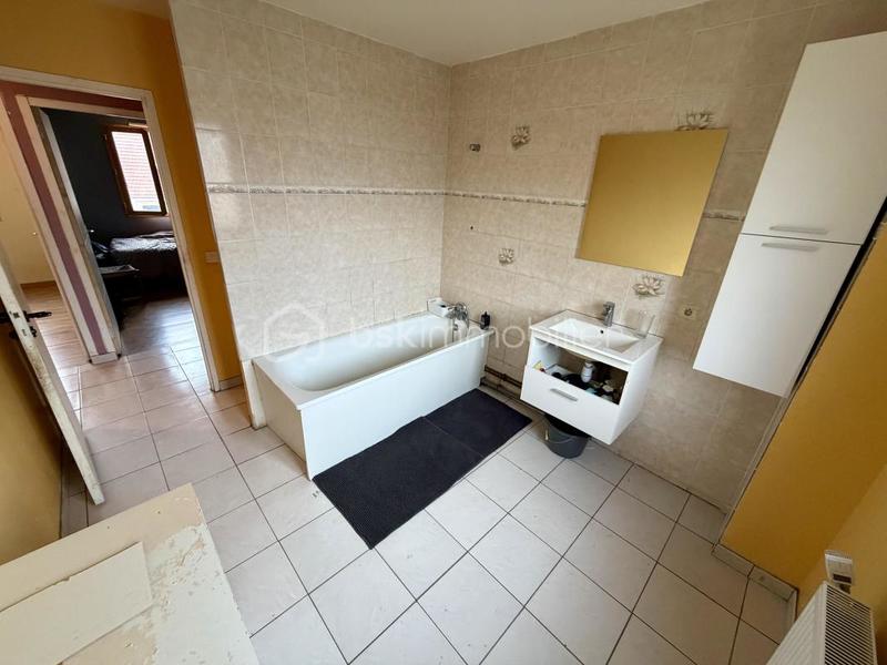 Maison - 100 m² - 6 pièces