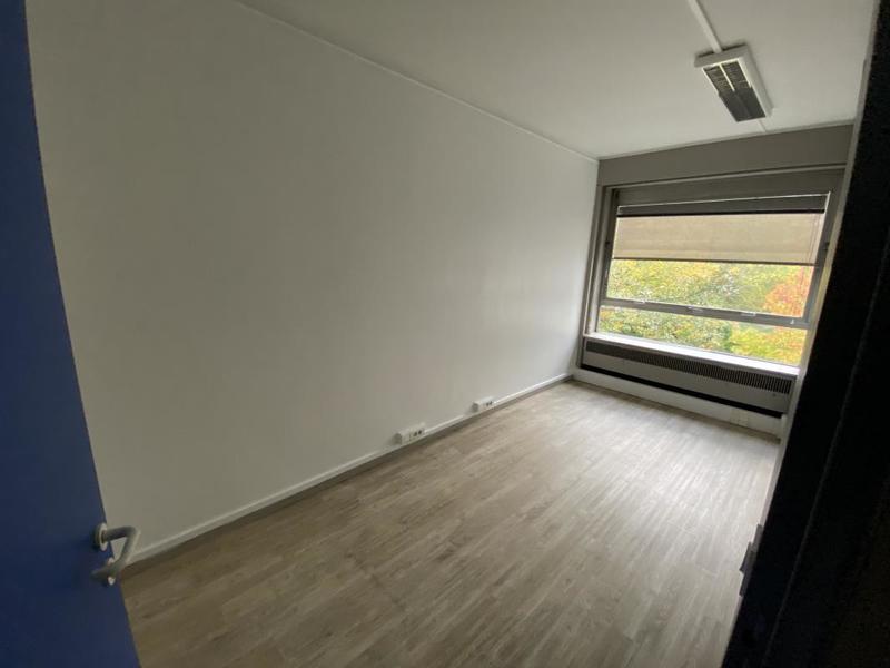 Bureau - 390 m²