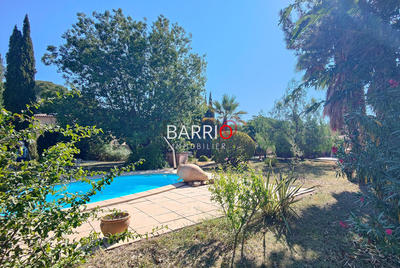 Villa - 146 m² - 6 pièces
