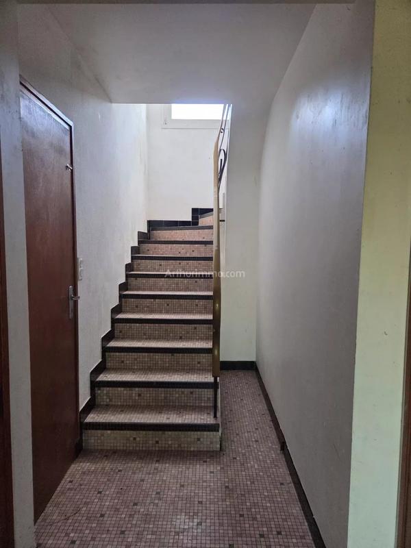 Maison - 167 m² - 9 pièces