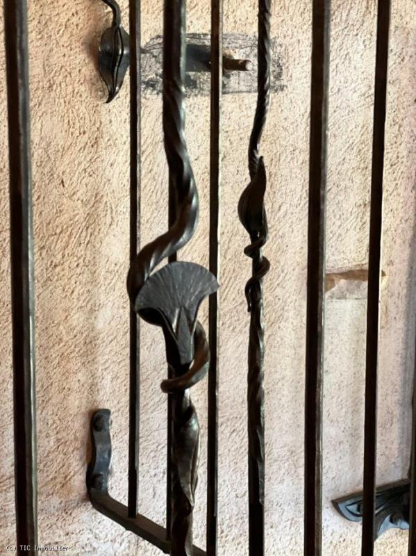 Maison - 270 m² - 11 pièces