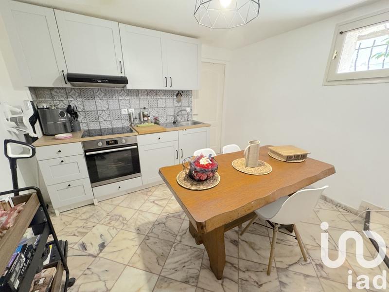 Maison - 200 m² - 8 pièces