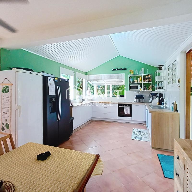 Maison - 208 m² - 8 pièces