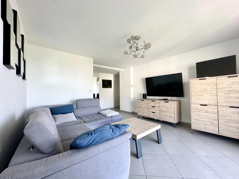 Appartement - 95 m² - 5 pièces