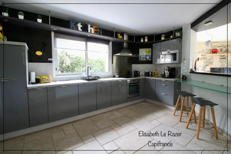 Maison - 180 m² - 7 pièces