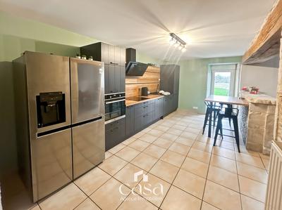 Maison - 237 m² - 7 pièces