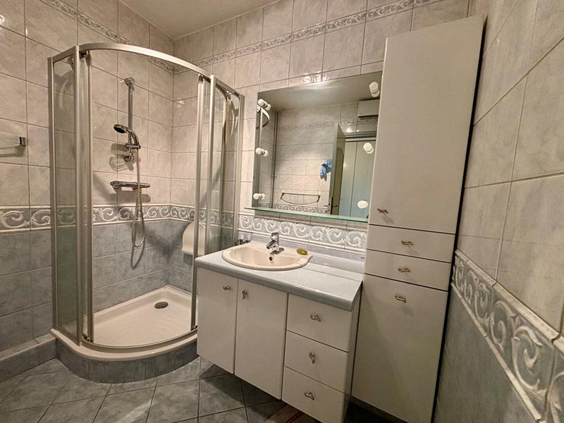 Appartement - 125 m² - 5 pièces