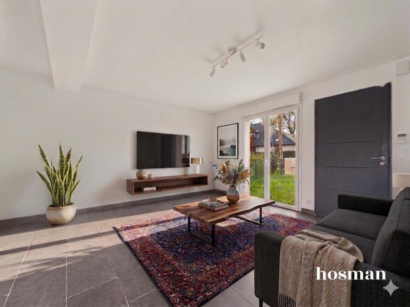 Maison - 96 m² - 4 pièces